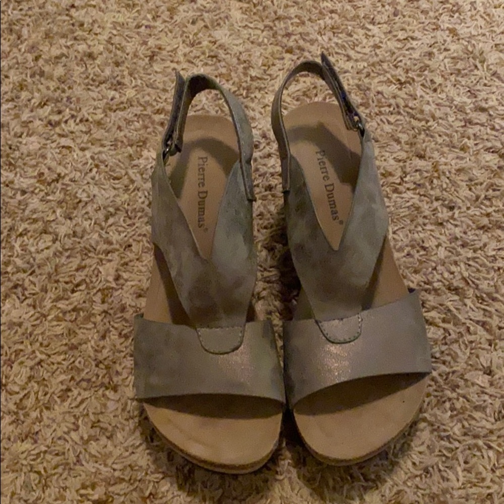 Pierre Dumas wedge sandals Sz 8.5